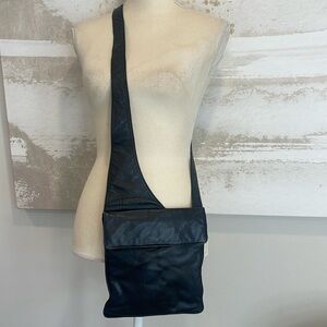 Black Crossbody